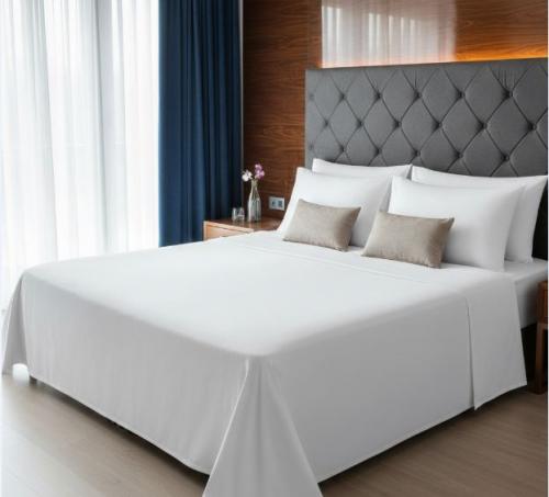 Çift kişilik Otel çarşafı  240x240cm 59 tel pamuk polyester akfil kumaş